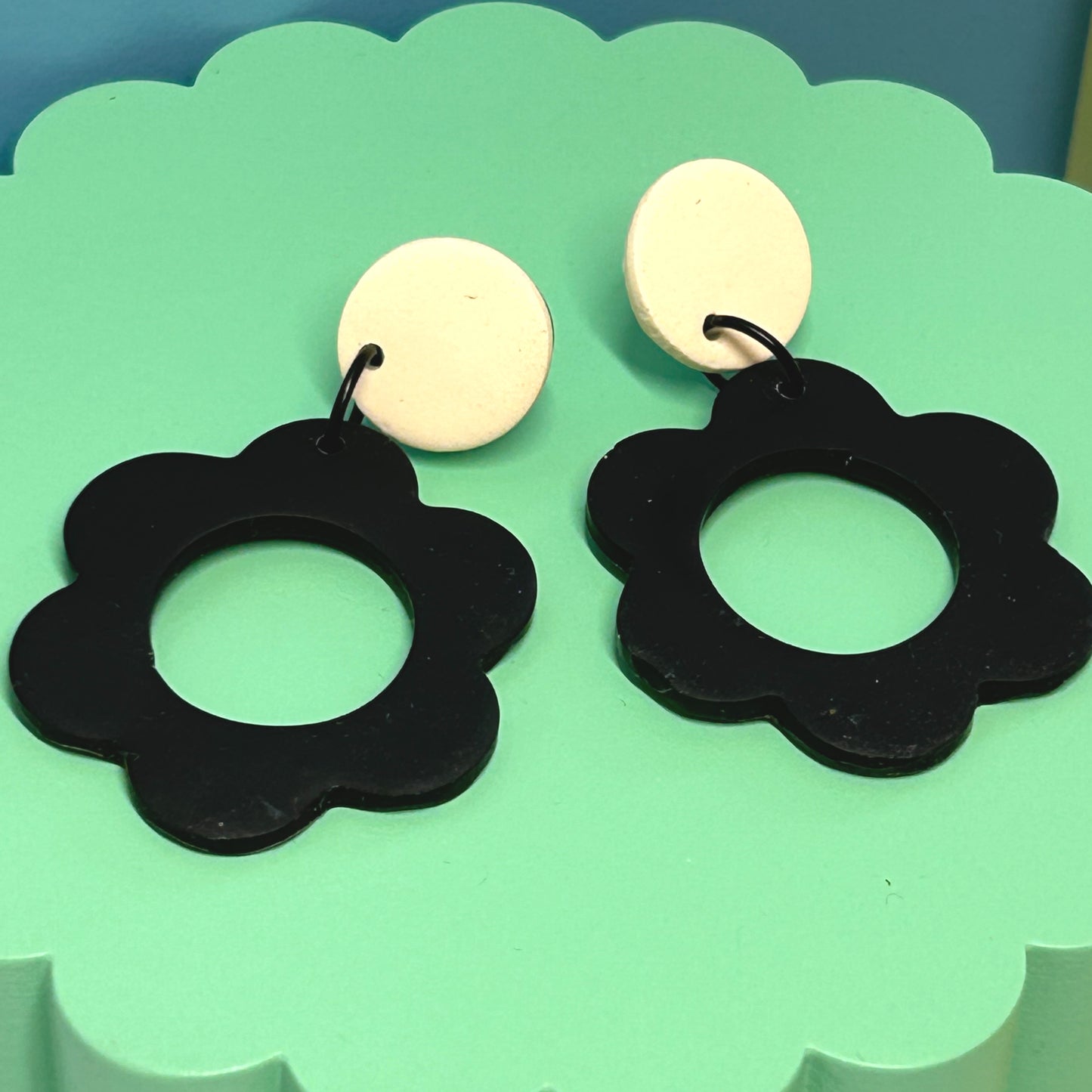 Mary Flower Earrings