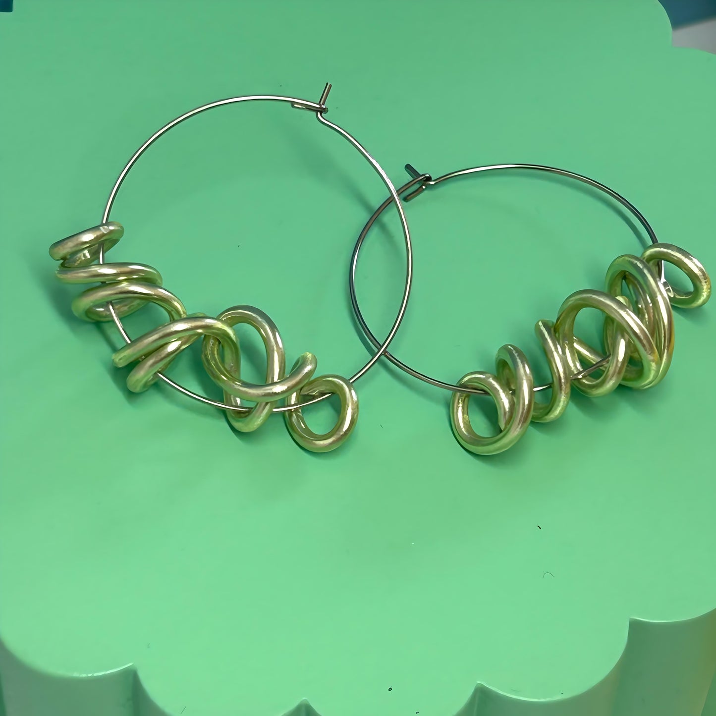 Messi wire earrings - The Argentum Design Co